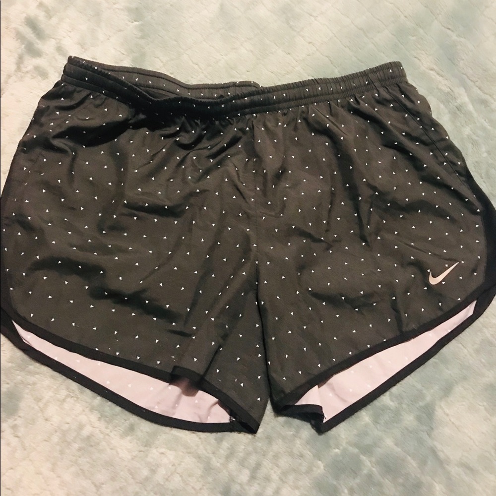 Nike running short size m
